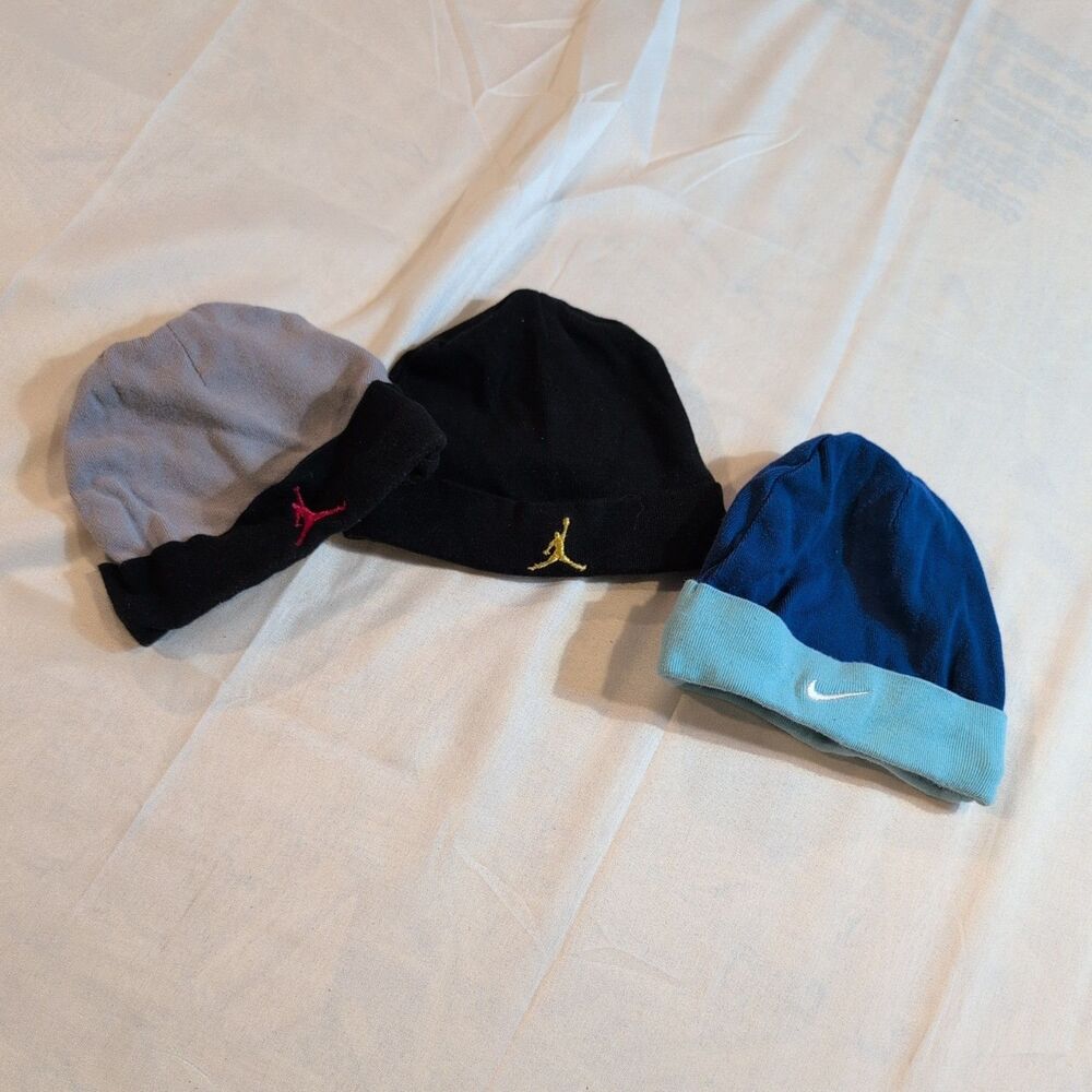 Nike Lot Of 3 Baby Hats Size 2 at 0-6 Months 1 at 6 to 12 Months